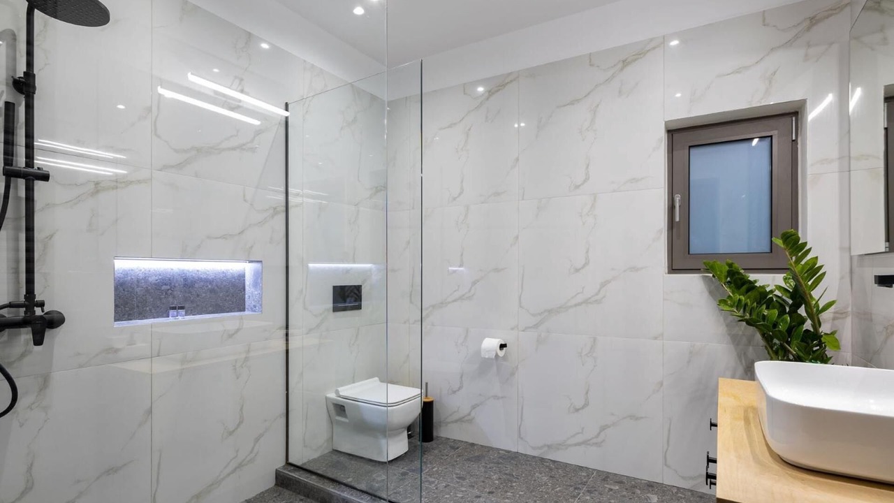 Photo of Bathroom in Maleme