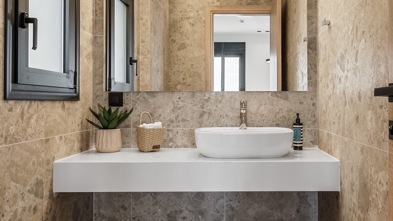 Photo of Bathroom in Diasella