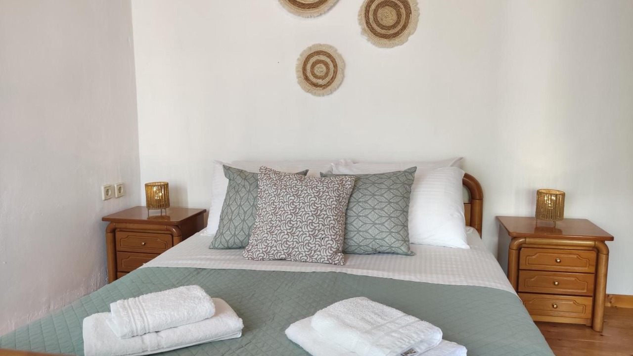 Photo of Bedroom in Exo Mouliana