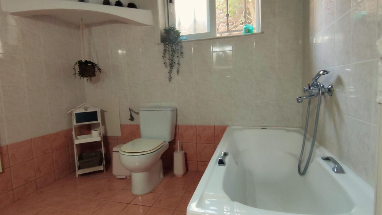 Photo of Bathroom in Exo Mouliana