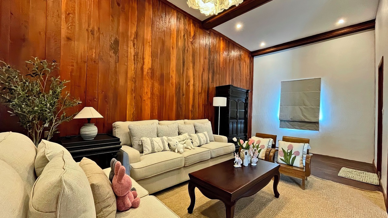 Photo of Livingroom in Sangkat Sla Kram