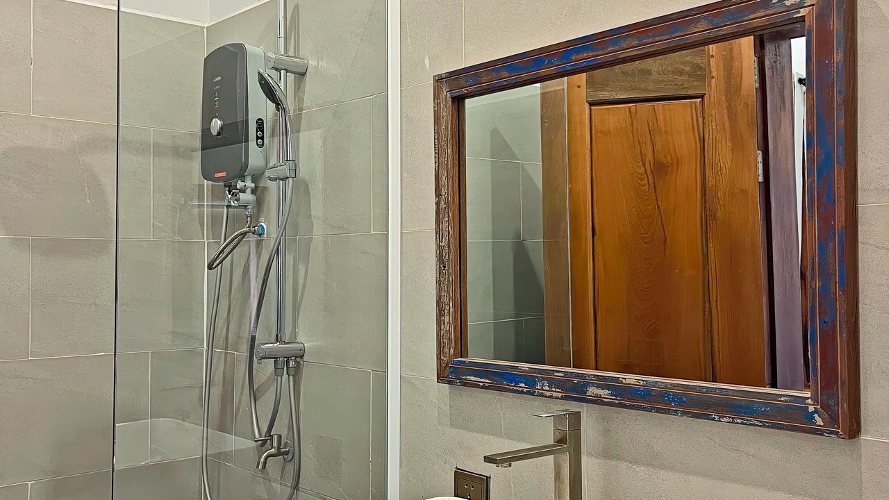 Photo of Bathroom in Sangkat Sla Kram