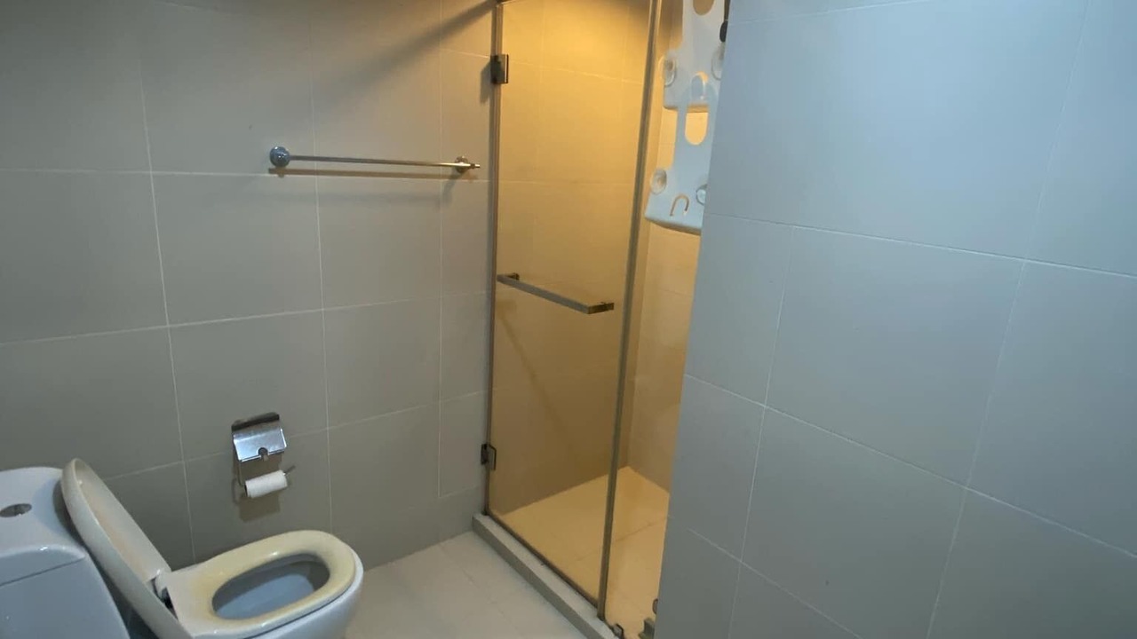 Photo of Bathroom in Huai Khwang