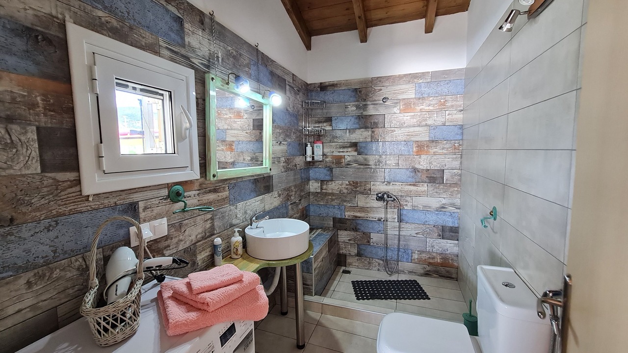 Photo of Bathroom in Salamis
