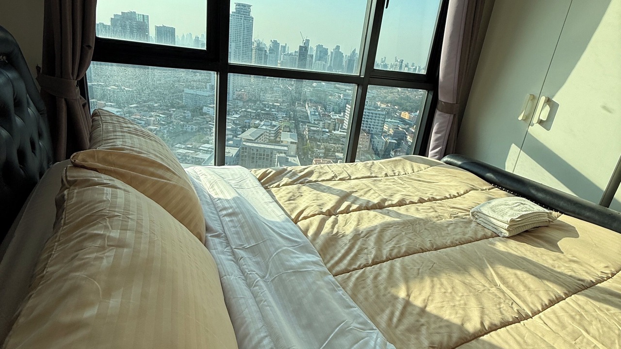 Photo of Bedroom in Khlong Tan