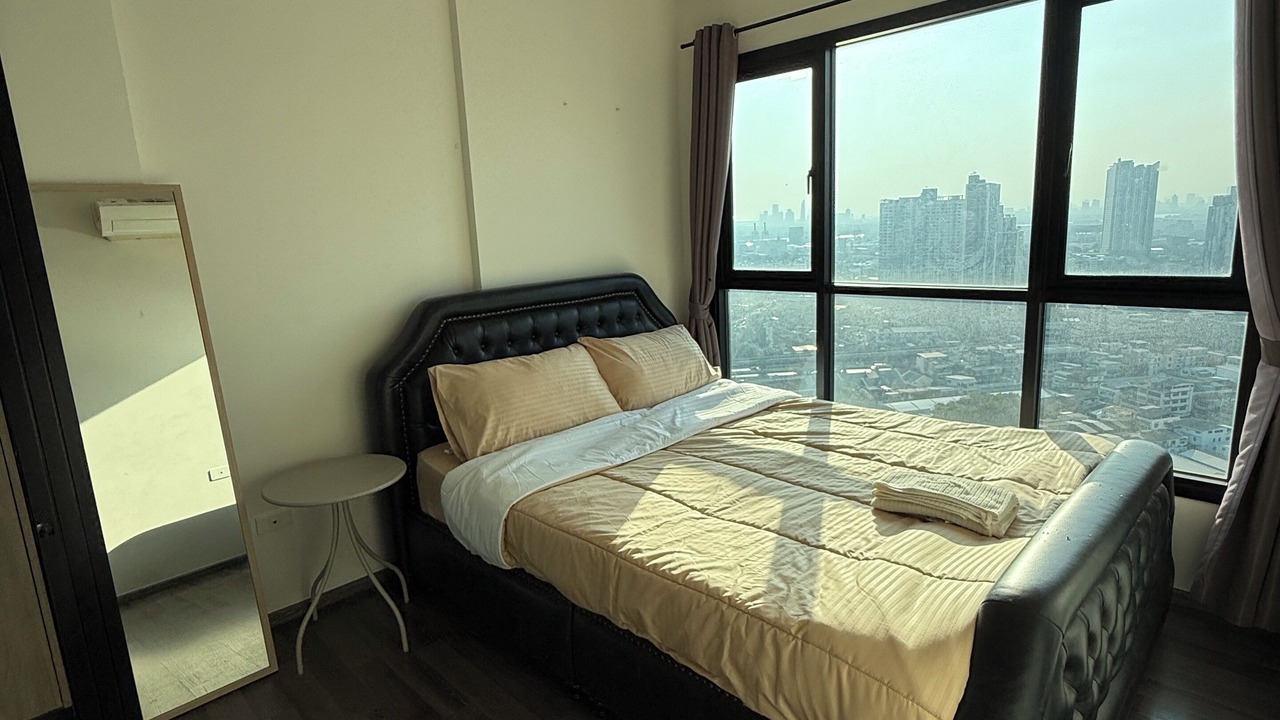 Photo of Bedroom in Khlong Tan