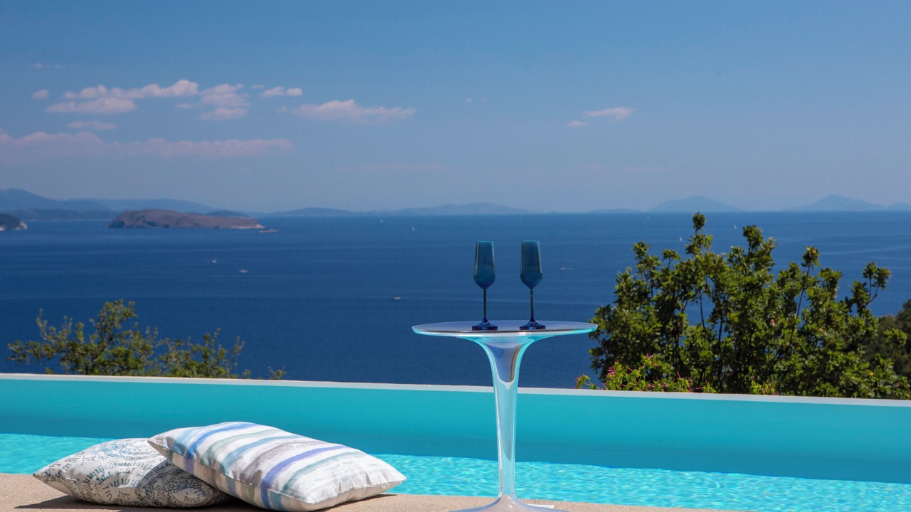 Photo of Outdoor in Evgiros
