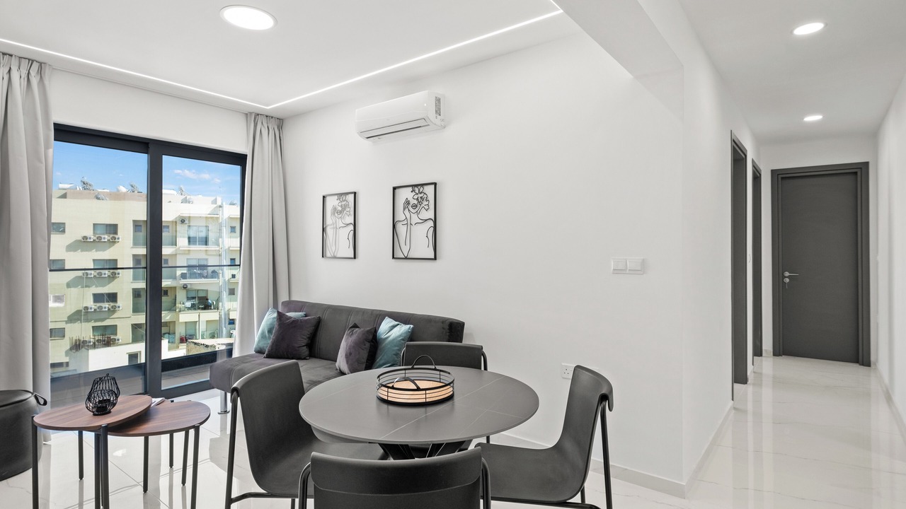 Photo of Bedroom in Larnaca City Centre