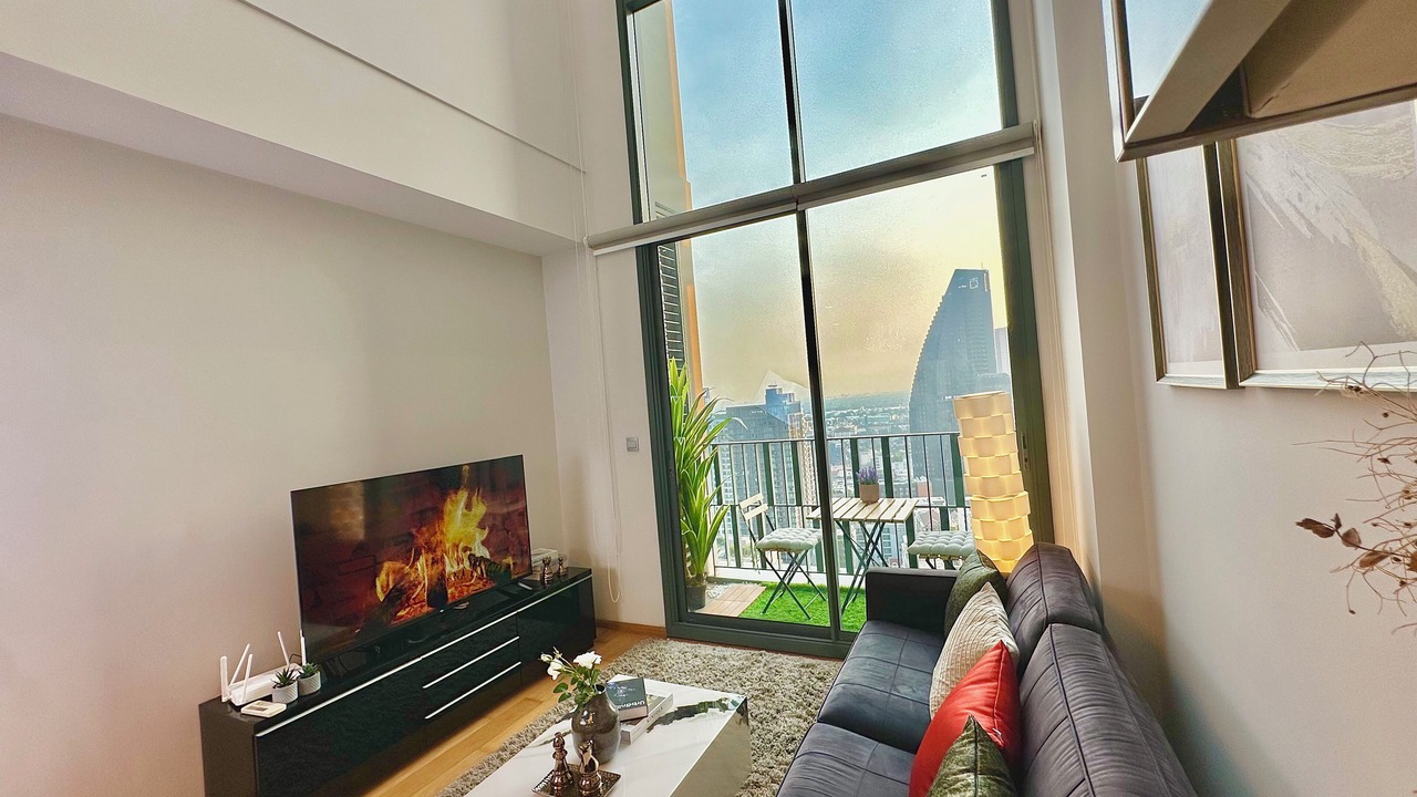 Photo of Livingroom in Khlong Tan