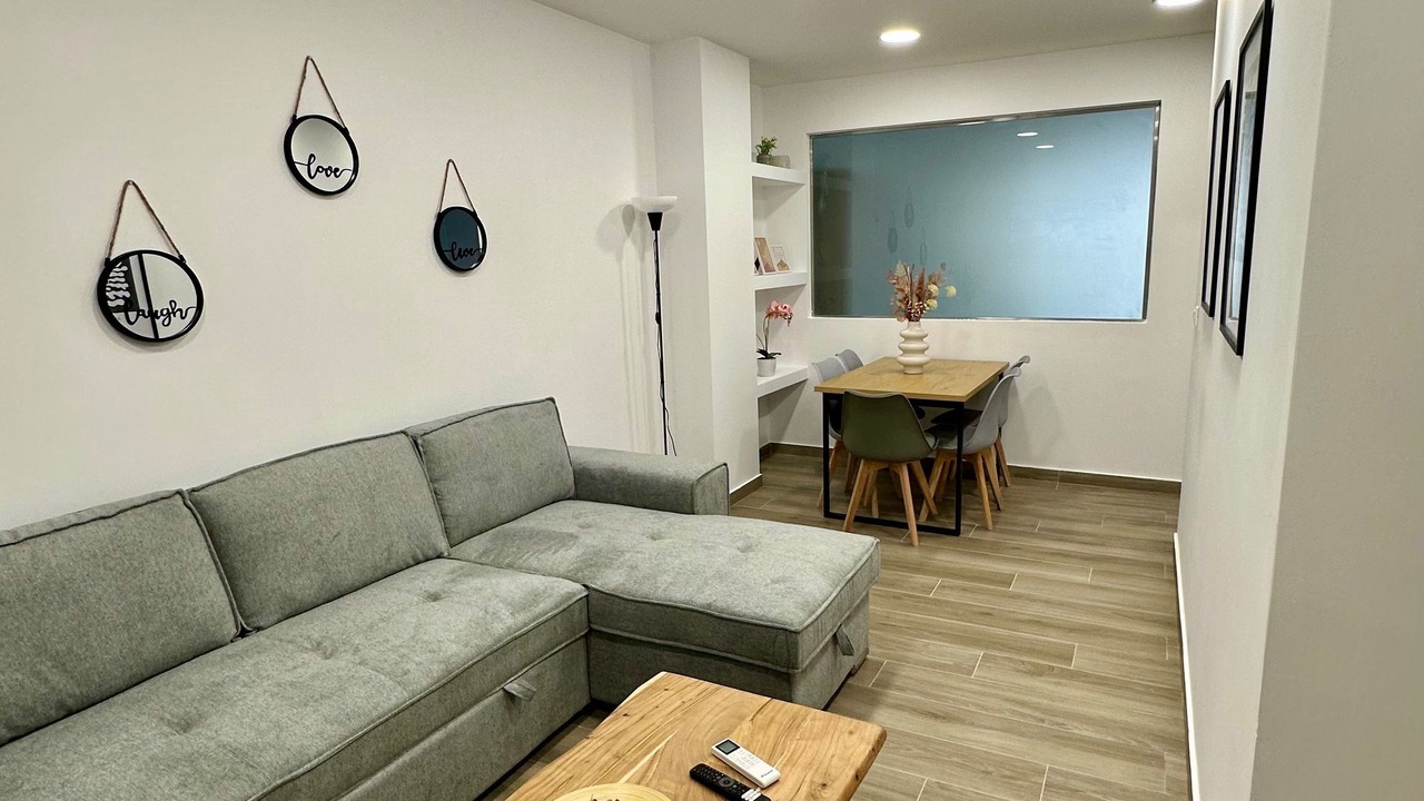 Photo of Livingroom in Exarhia