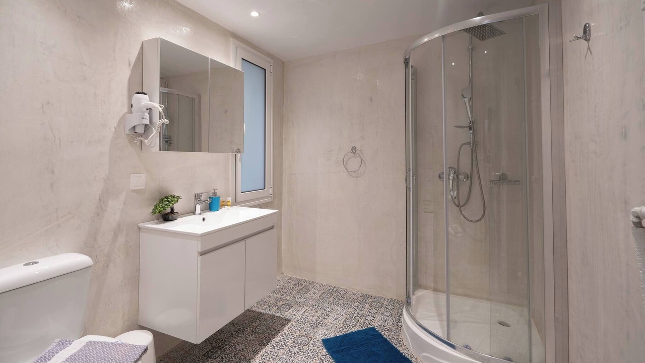 Photo of Bathroom in Exarhia