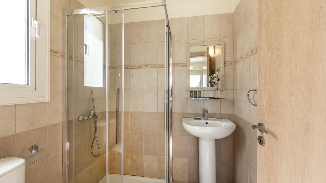 Photo of Bathroom in Pernera