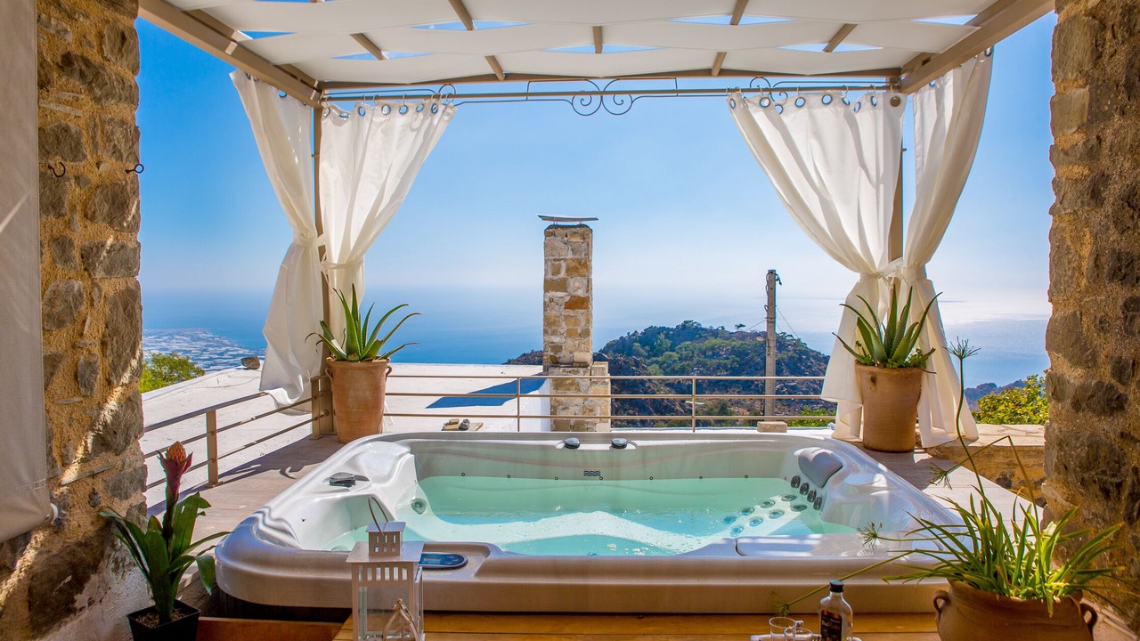 Photo of Outdoor in Anatoli