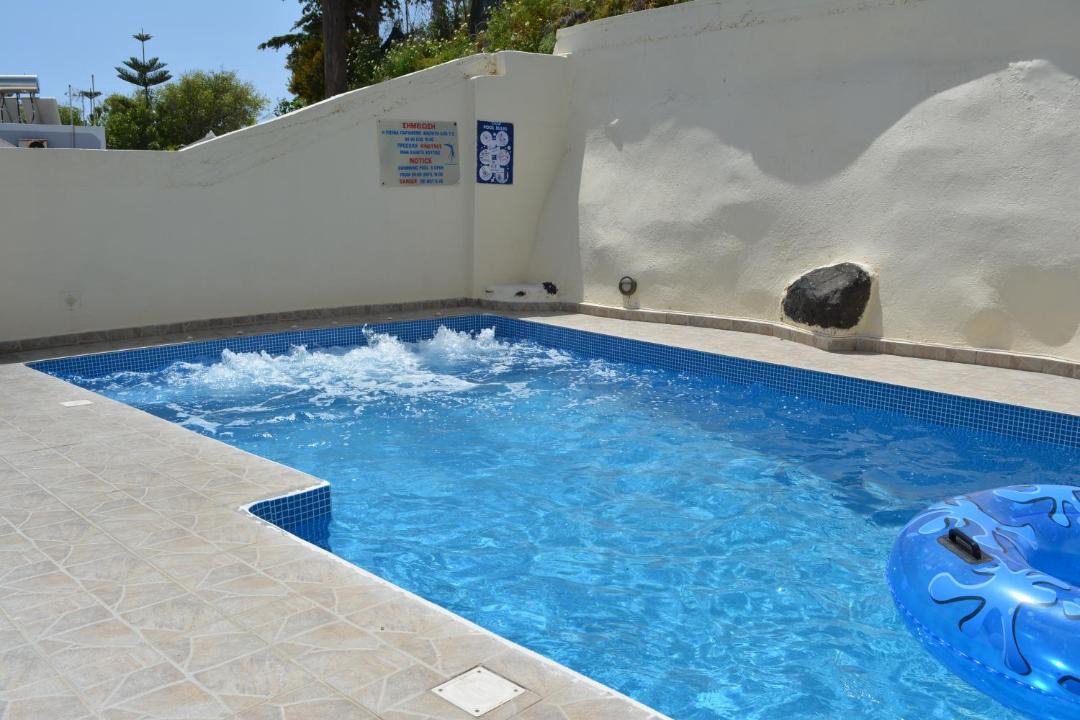 Photo of Others in Fira
