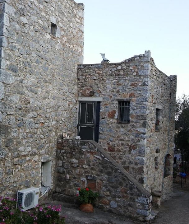 Photo of Buildings in Layia