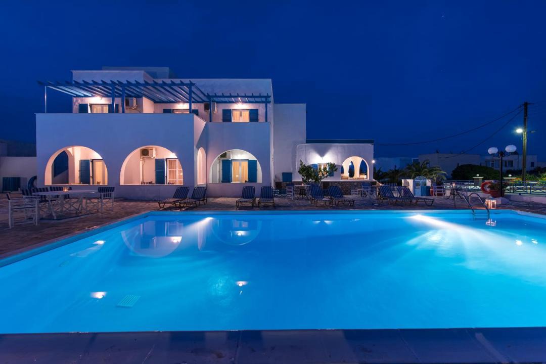 Photo of Others in Fira