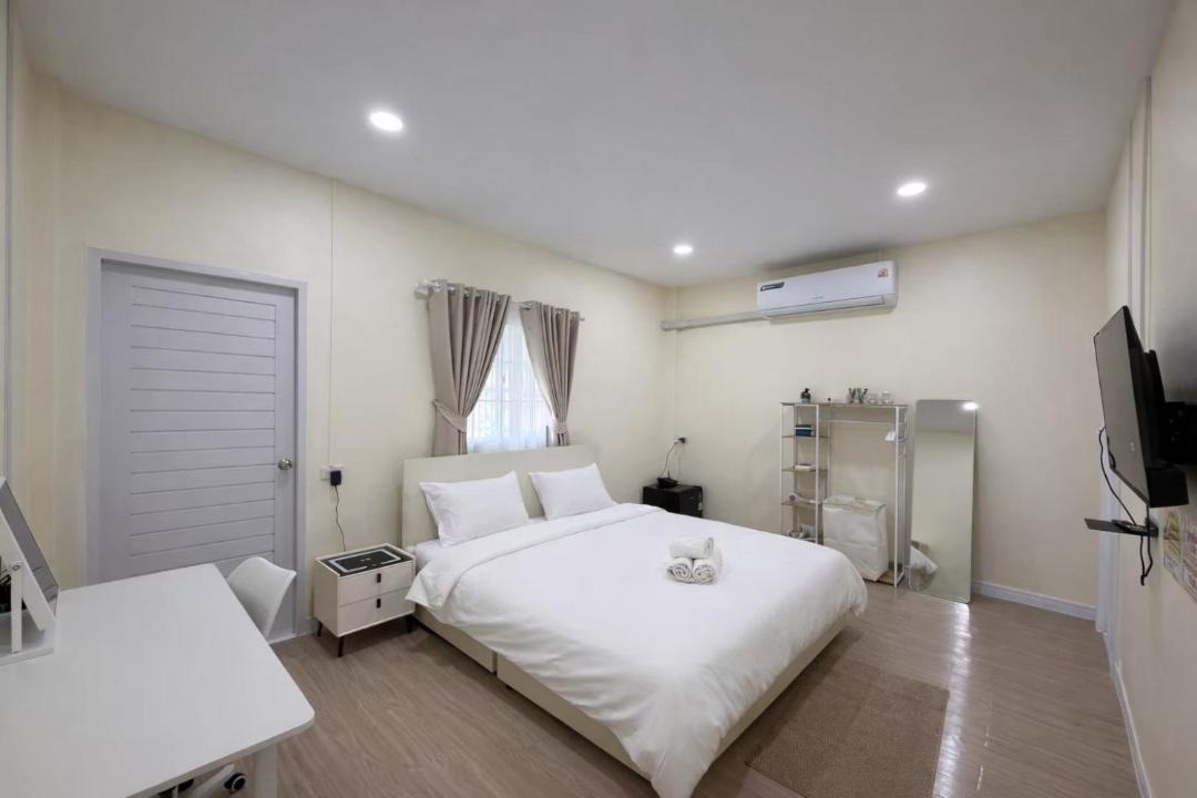 Photo of Bedroom in Nai Mueang