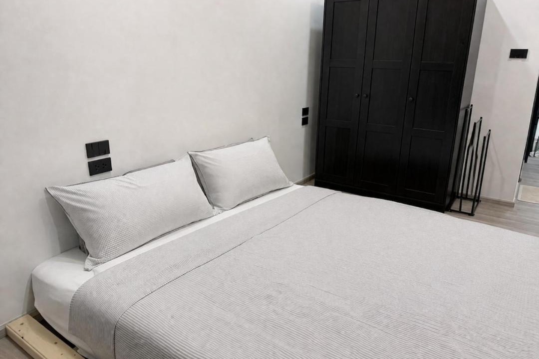 Photo of Bedroom in Khlong Toei Nuea