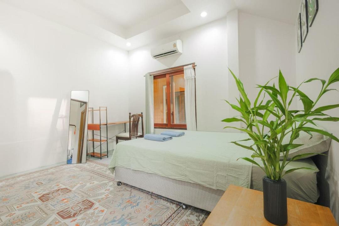 Photo of Bedroom in Thong Sala