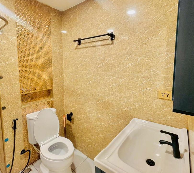 Photo of Bathroom in Thanon Phaya Thai