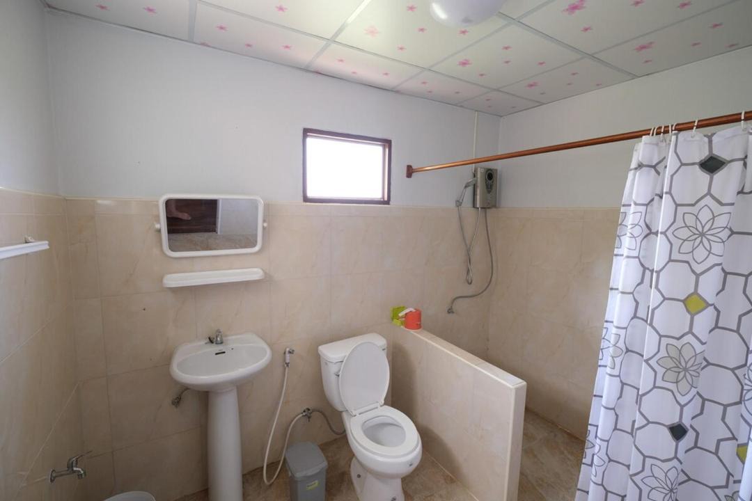 Photo of Bathroom in Kumphawapi