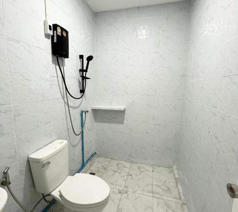 Photo of Bathroom in Pom Prap Sattru Phai