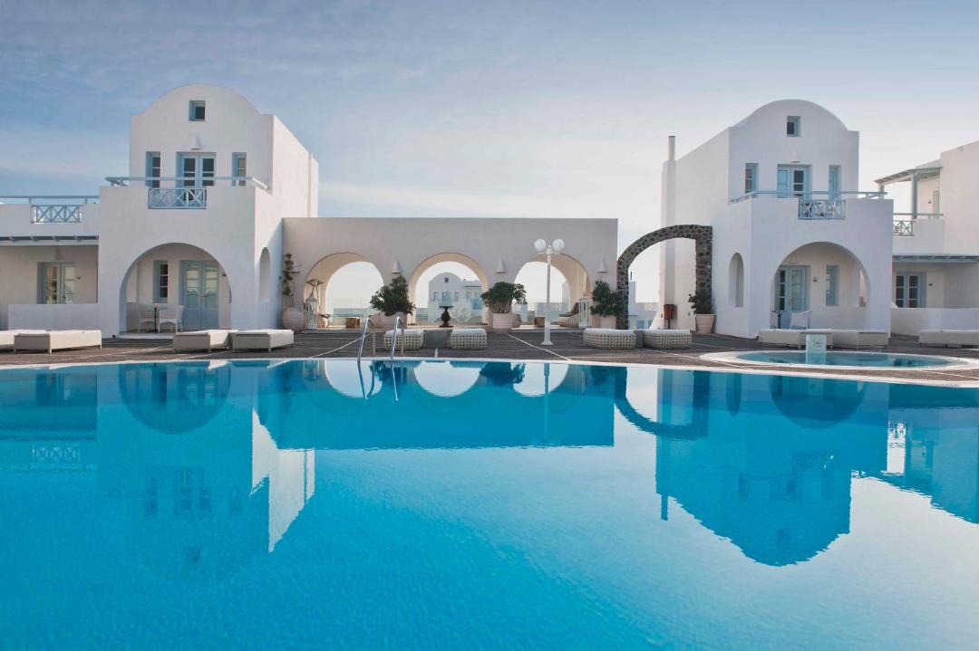 Photo of Others in Fira