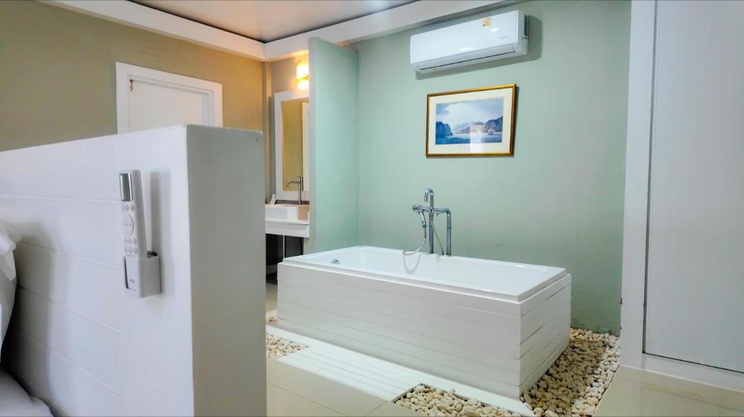 Photo of Bathroom in Talingchan