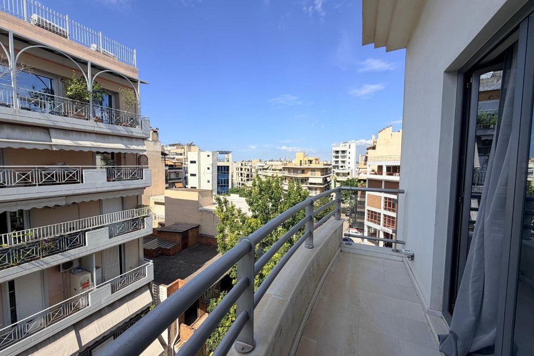 Photo of Patio Balcony in Neos Kosmos
