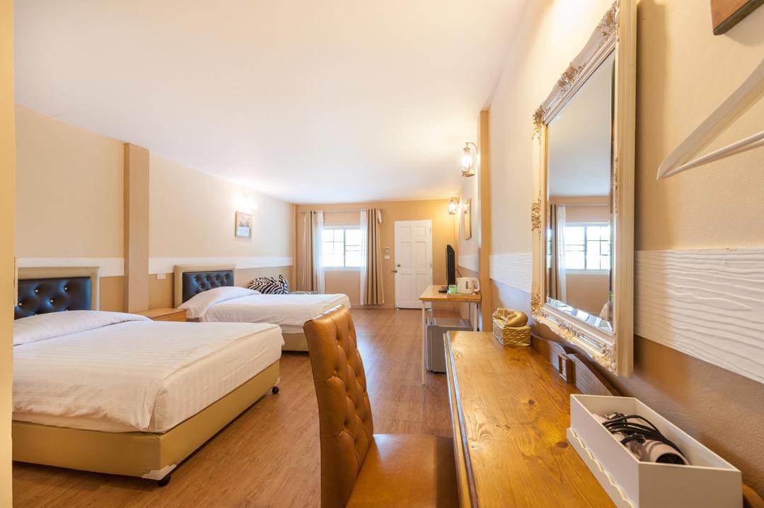 Photo of Bedroom in Khanong Phra