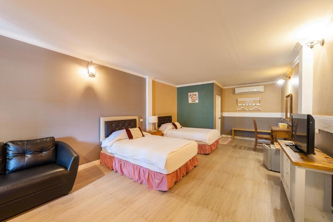 Photo of Bedroom in Khanong Phra