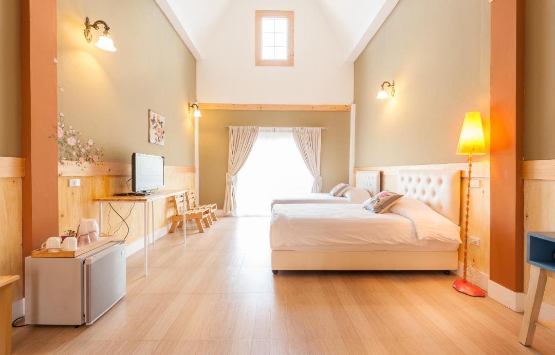 Photo of Bedroom in Khanong Phra