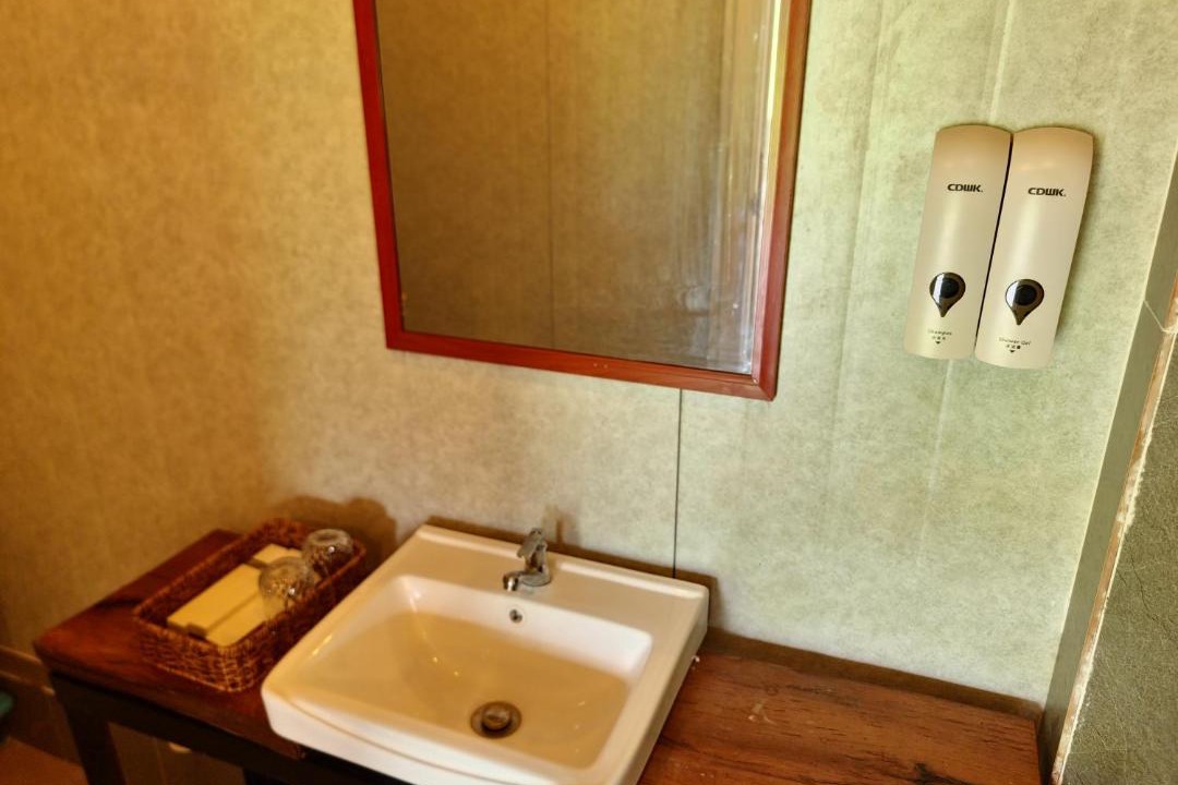 Photo of Bathroom in Tbaeng Meanchey