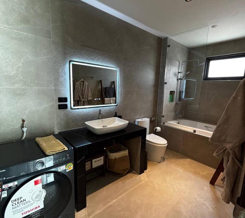 Photo of Bathroom in Wok Tum