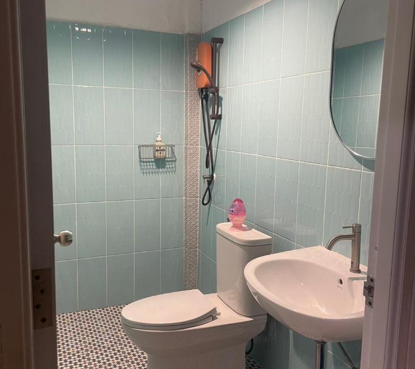 Photo of Bathroom in Ratchathewi