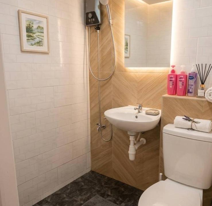 Photo of Bathroom in Racha Thewa