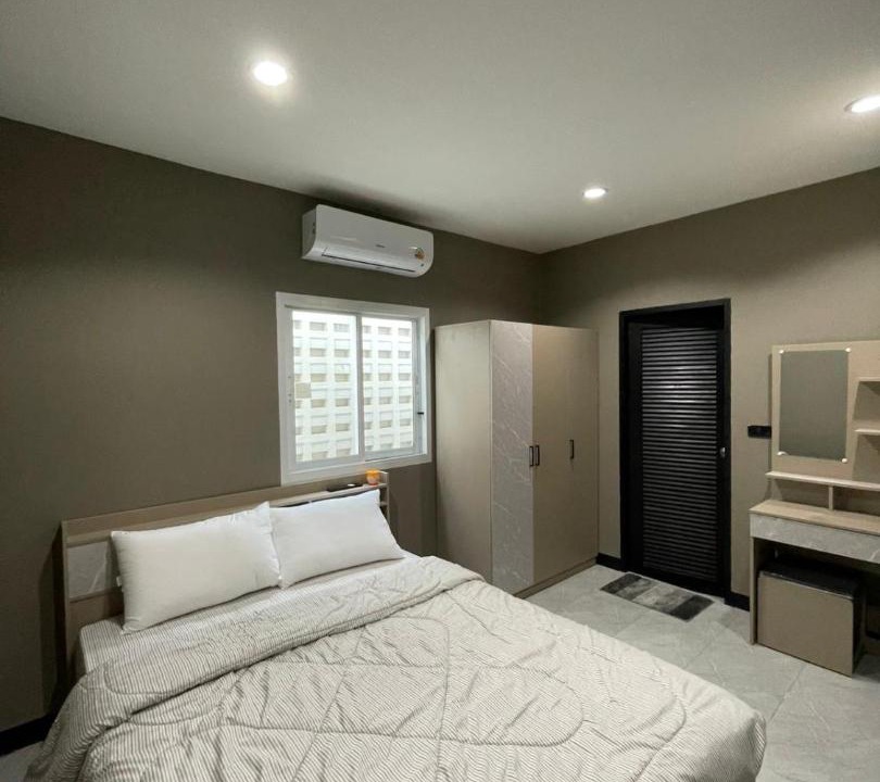 Photo of Bedroom in Chalong