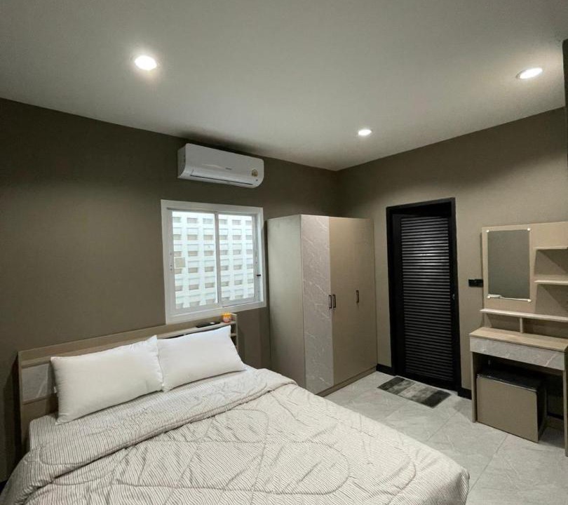 Photo of Bedroom in Chalong