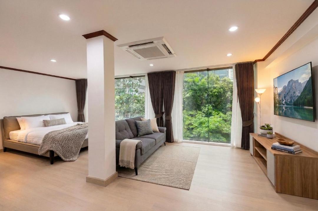 Photo of Bedroom in Khlong Tan