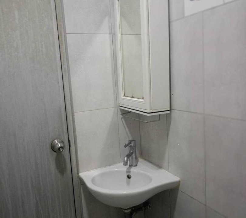 Photo of Bathroom in Ratchathewi