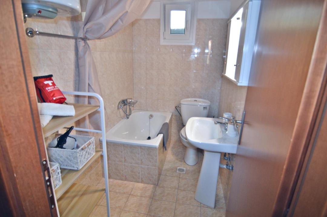 Photo of Bathroom in Kastoria