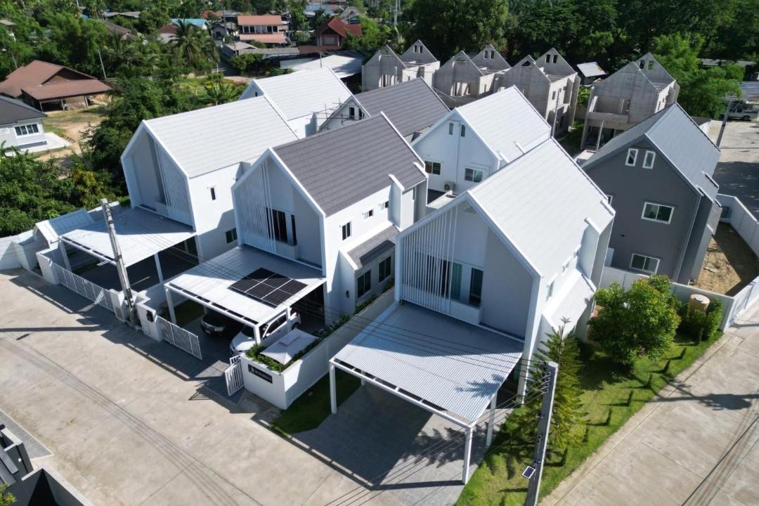 Photo of Buildings in Mueang Len
