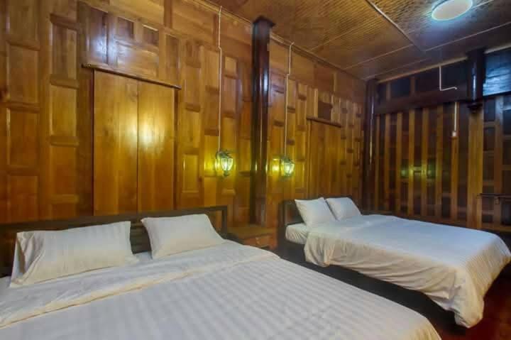 Photo of Bedroom in Amphawa