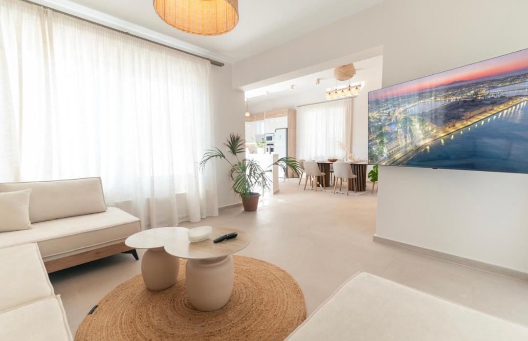Photo of Livingroom in Tingaki