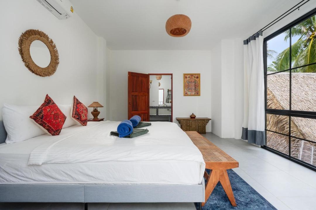 Photo of Bedroom in Srithanu