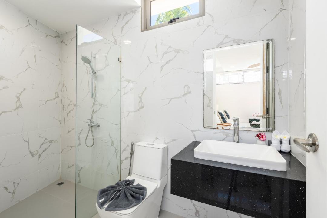 Photo of Bathroom in Laem Set
