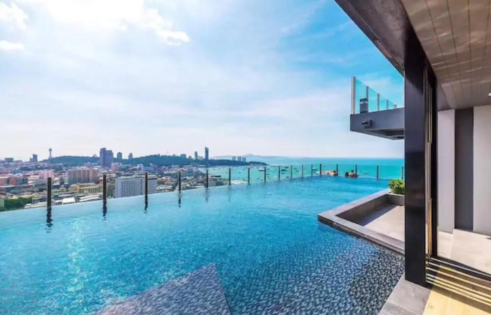 Photo of Others in Pattaya Bay