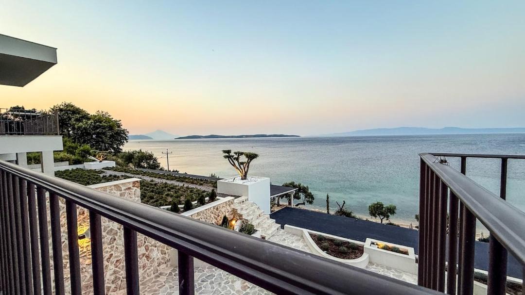 Photo of Others in Aristotelis