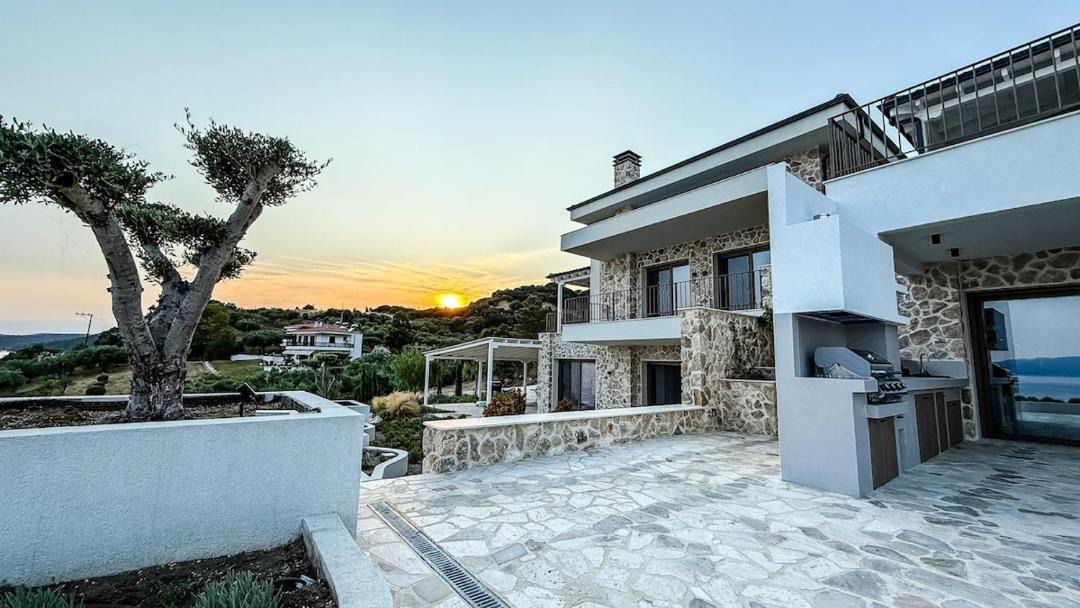 Photo of Others in Aristotelis