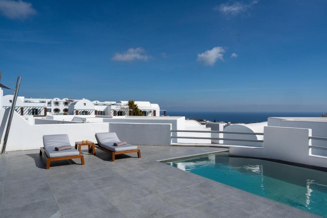 Photo of Others in Fira